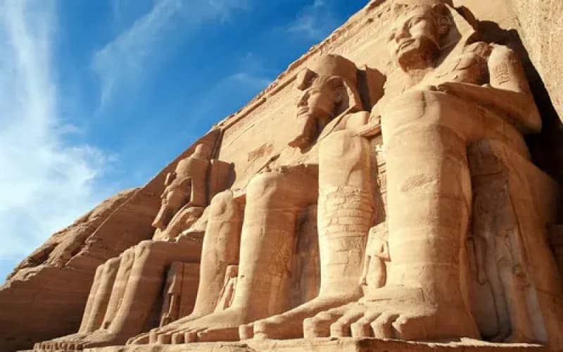 Excursión de un día a Abu Simbel desde Asuán