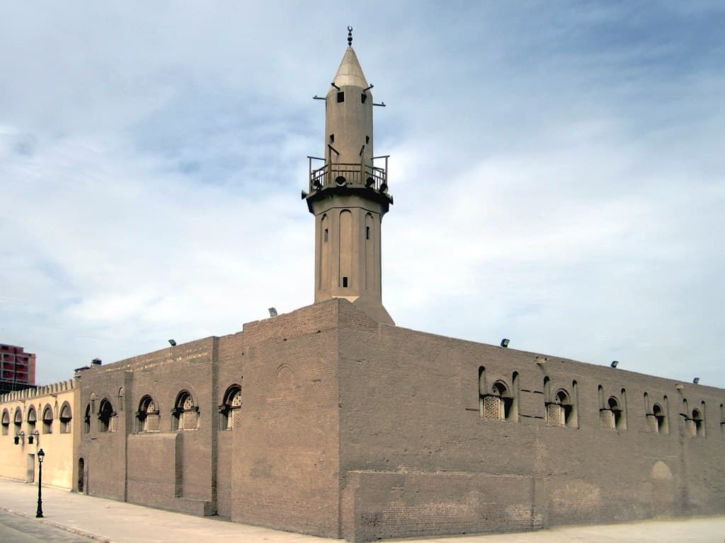 Mosque of Amr ibn al-As: Egypt's Oldest Mosque and a Living Chronicle of Faith