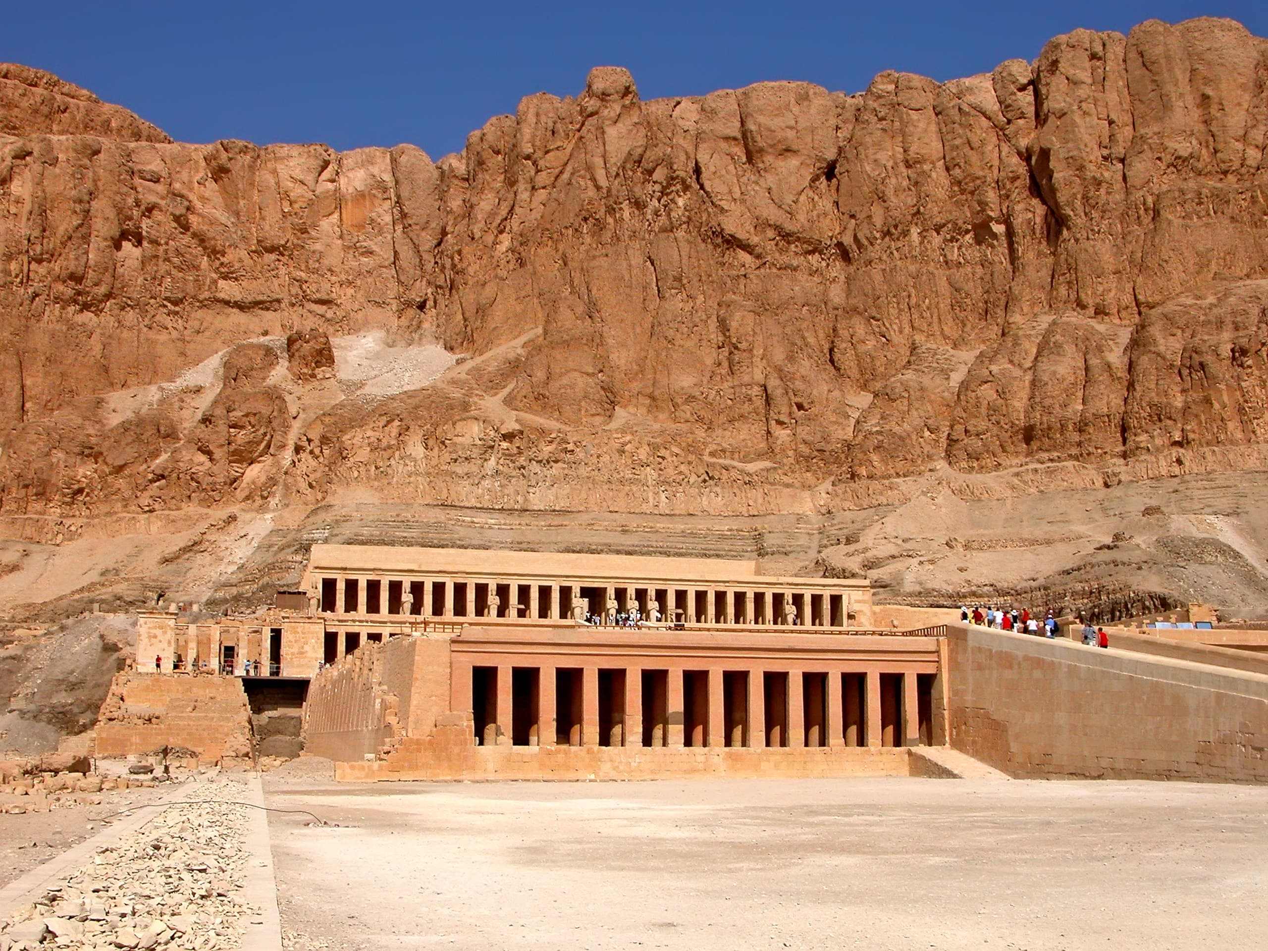 El templo de Hatshepsut: el legado perdurable de la reina en Deir el-Bahari