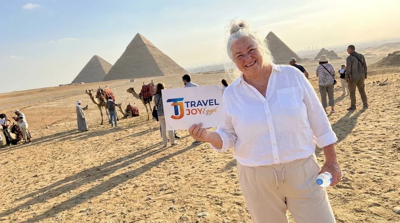 Tour para Mujeres Solas en Egipto: Pirámides, Nilo y Mar Rojo