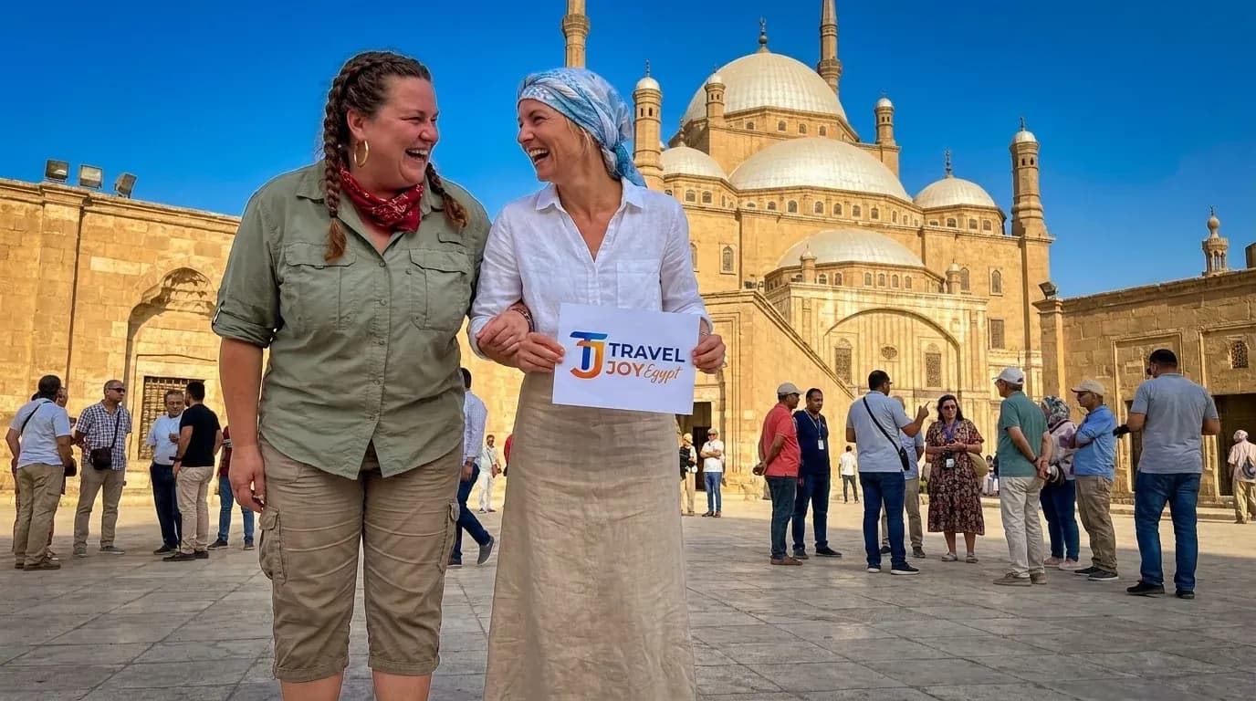 Viajantes em Citadel of Saladin and Muhammad Ali Mosque, Cairo – Tour de Natal e Ano Novo no Egito