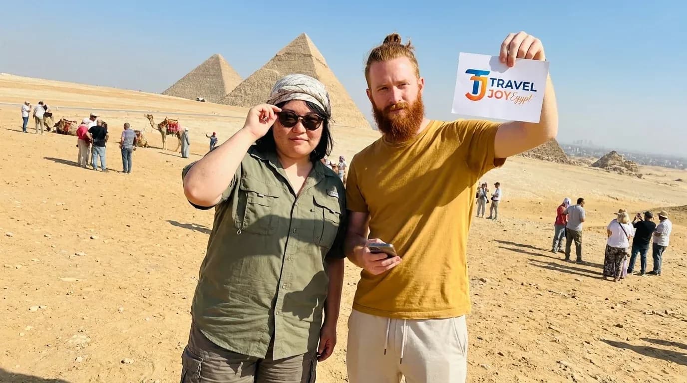 Viajeros en Pyramids of Giza, Cairo – 21 Días de Senderismo y Odisea en el Antiguo Egipto