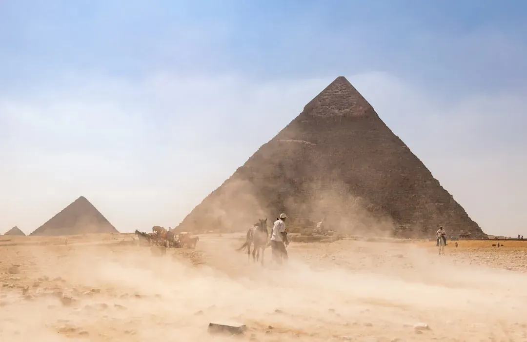 Pyramids of Giza, Cairo – 10-tägiges Abenteuer in Kairo, auf dem Nil und in der Sahara
