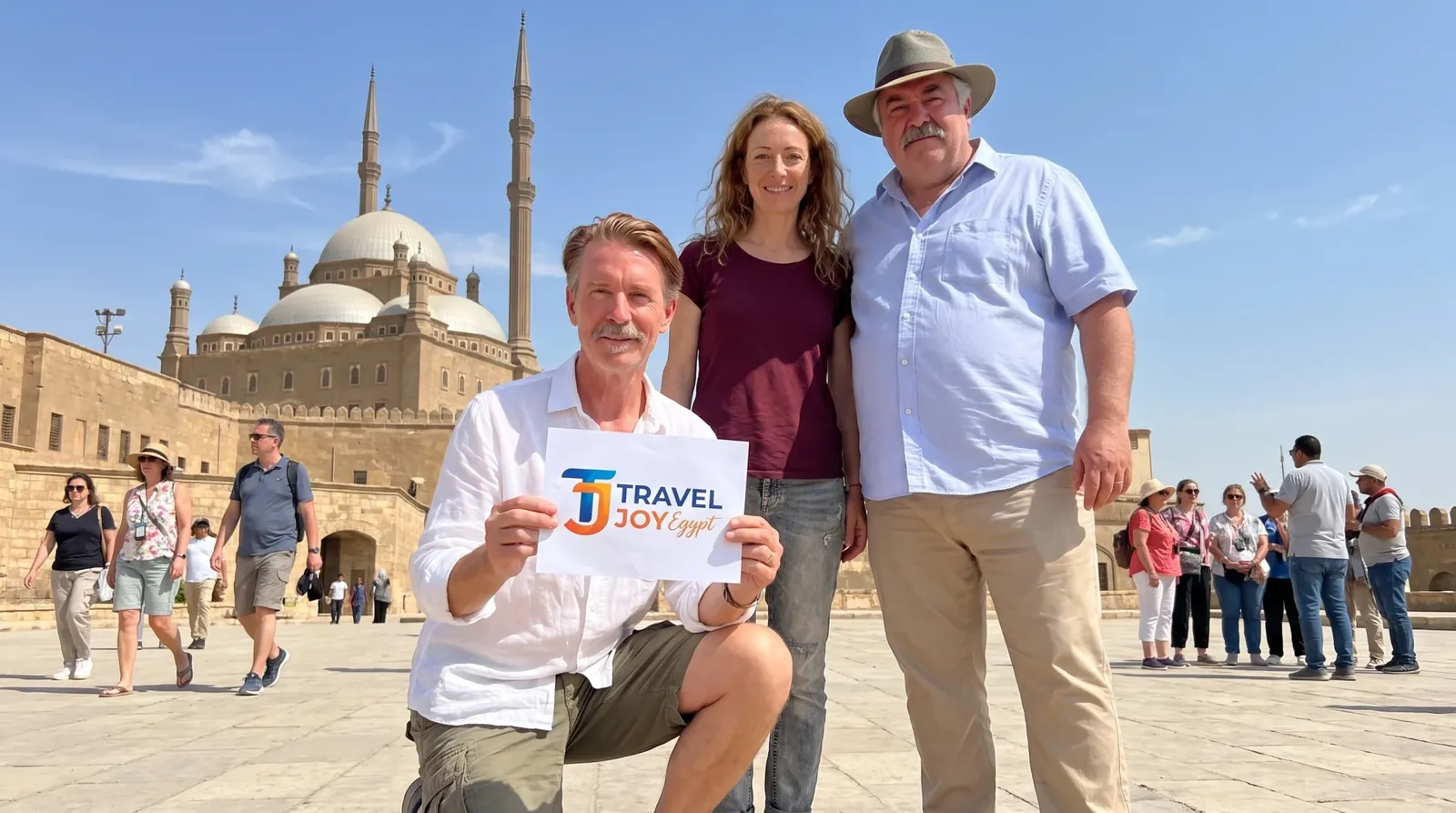 Reisende bei Citadel of Saladin and Muhammad Ali Mosque, Cairo – 10 Tage Osterurlaub in Ägypten