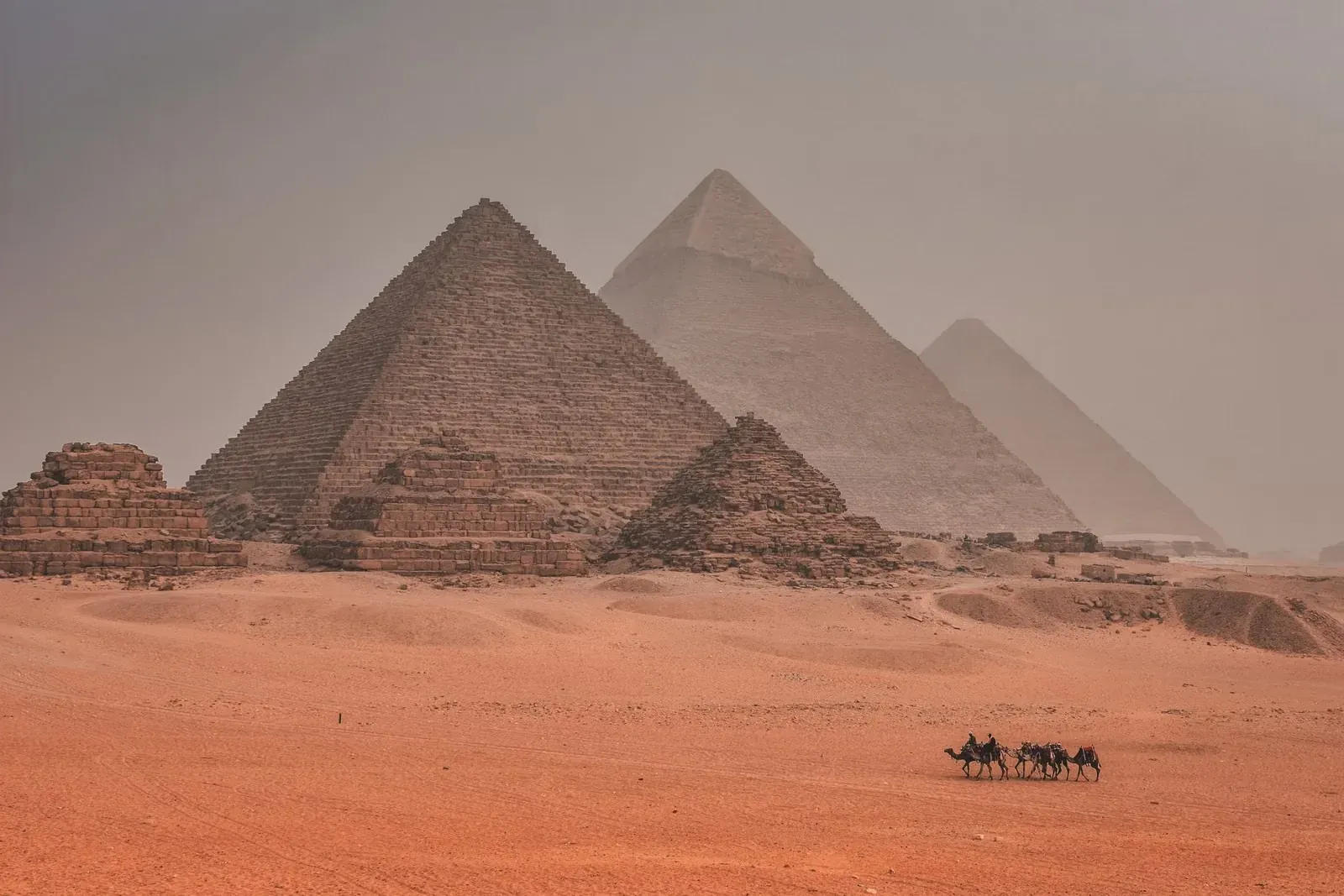 Pyramids of Giza, Cairo – Aventura em Família no Egito: Pirâmides, Cruzeiro no Nilo & Mar Vermelho