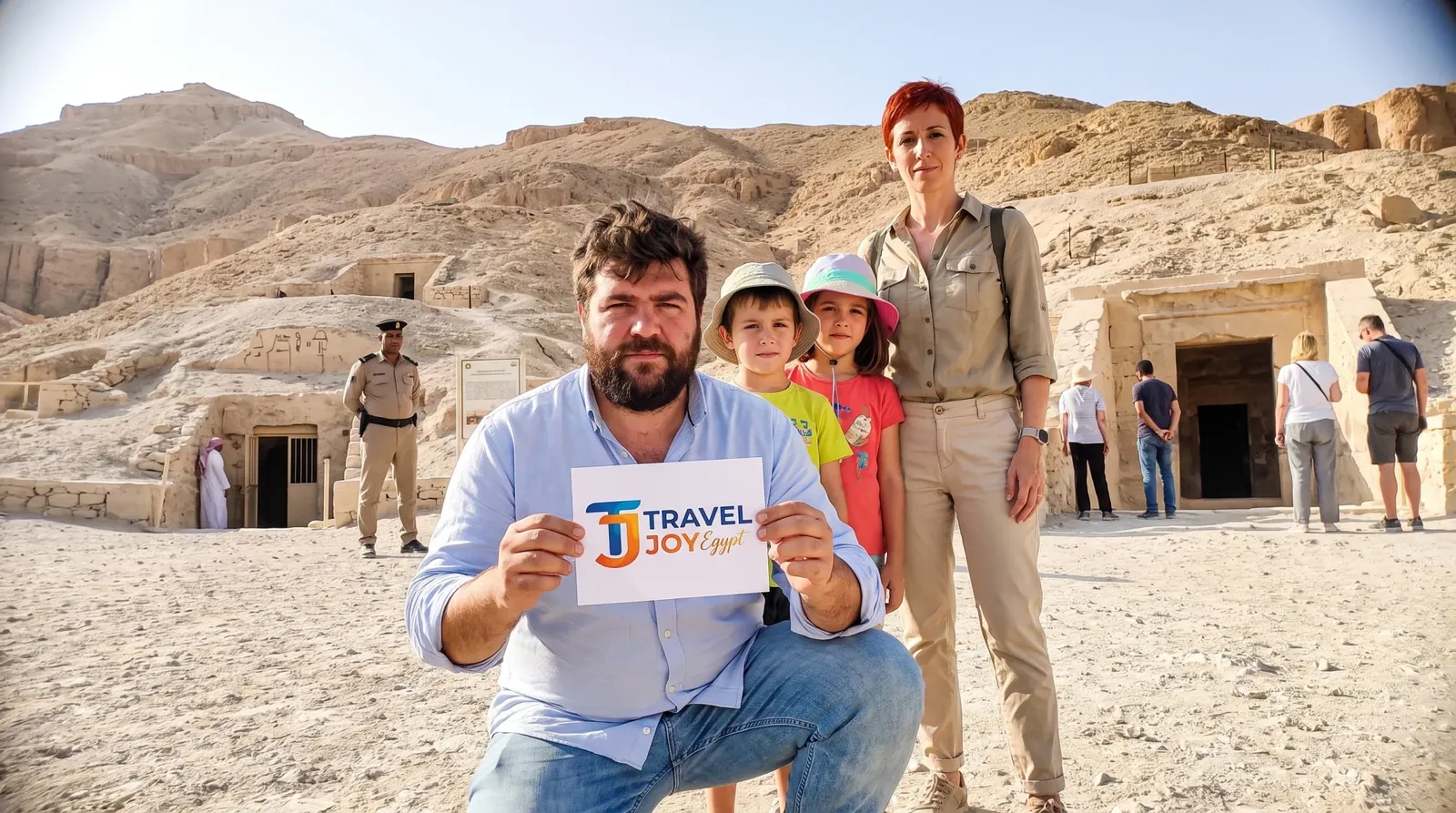 Viajantes em Valley of the Kings, Luxor – Escapada de 10 Dias pela História do Egito e Mar Vermelho