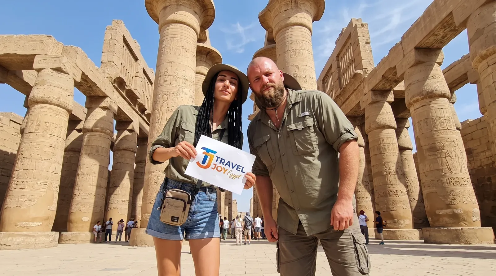 Reisende bei Karnak Temple, Luxor – Reisen Sie mit Jessica – 10 Tage nach Ägypten und Jordanien