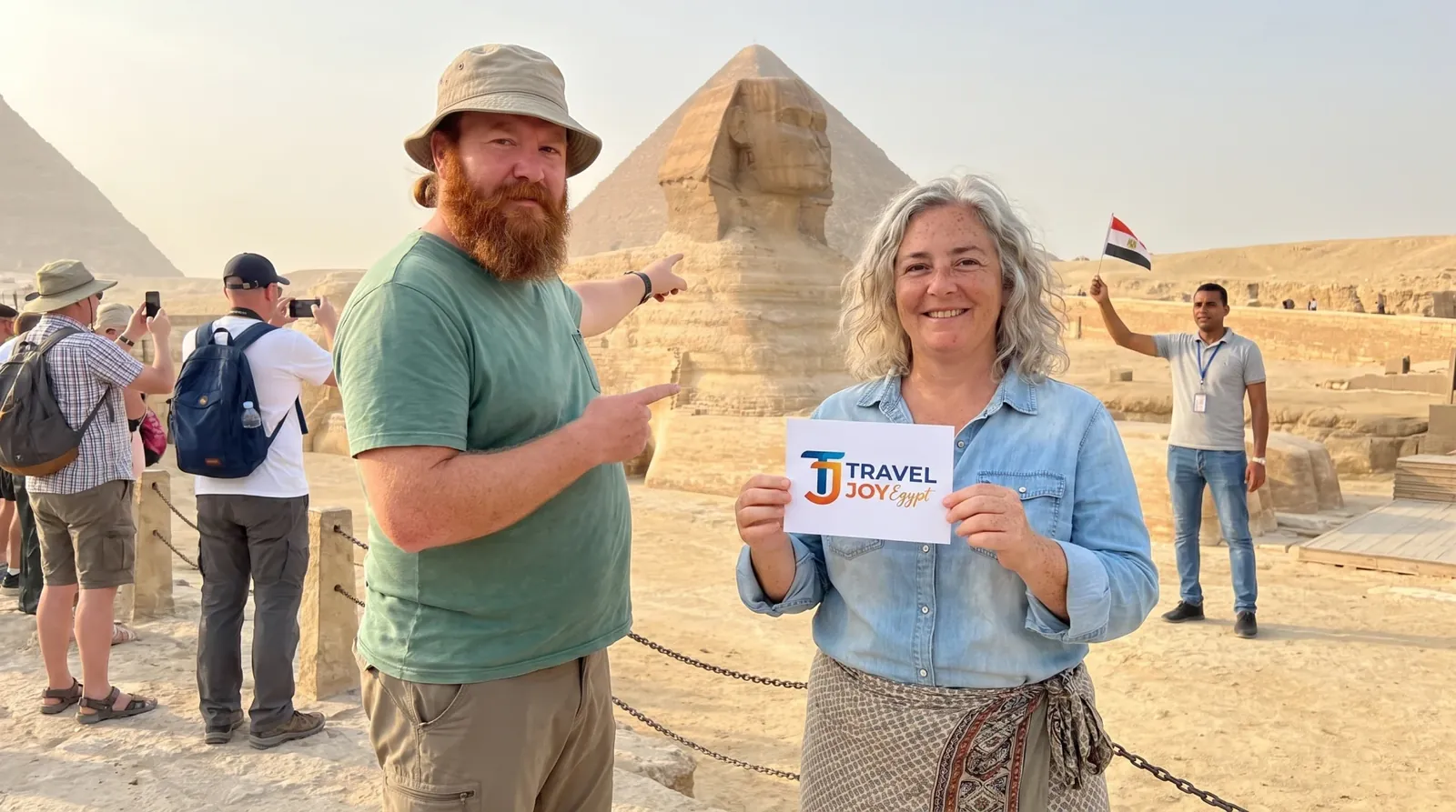 Cestovatelé u Great Sphinx of Giza – Svatá rodina na cestě v Egyptě: 11 dní