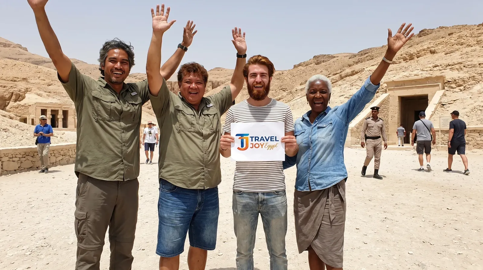 Viajeros en Valley of the Kings, Luxor – Las obras maestras de Egipto: Tour Grand de 11 días