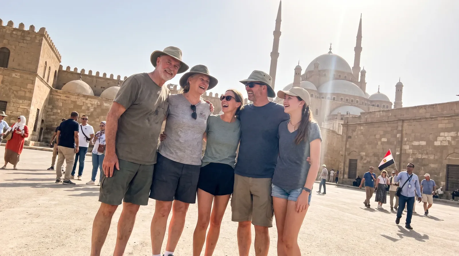 Viajeros en Citadel of Saladin and Muhammad Ali Mosque, Cairo – Aventura en las Pirámides de Egipto, Palacios y Mar Rojo