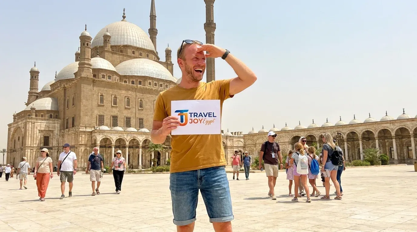 Viajeros en Citadel of Saladin and Muhammad Ali Mosque, Cairo – Aventura Familiar en Egipto de 13 Días y Crucero por el Nilo