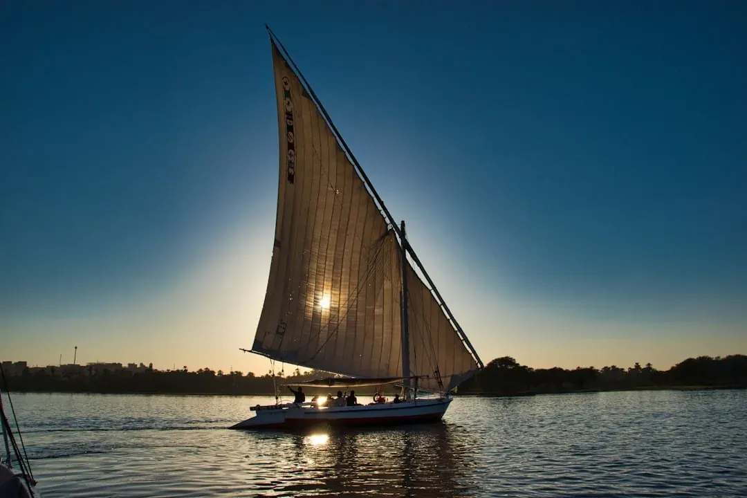 Nile cruise between Luxor and Aswan – 13-tägige Grand Egypt Tour: Kairo, Nil & Rotes Meer