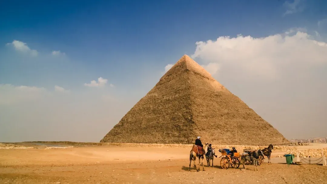 Pyramids of Giza, Cairo – 13 Días Egipto: El Cairo, Crucero por el Nilo y Aventura en el Sahara