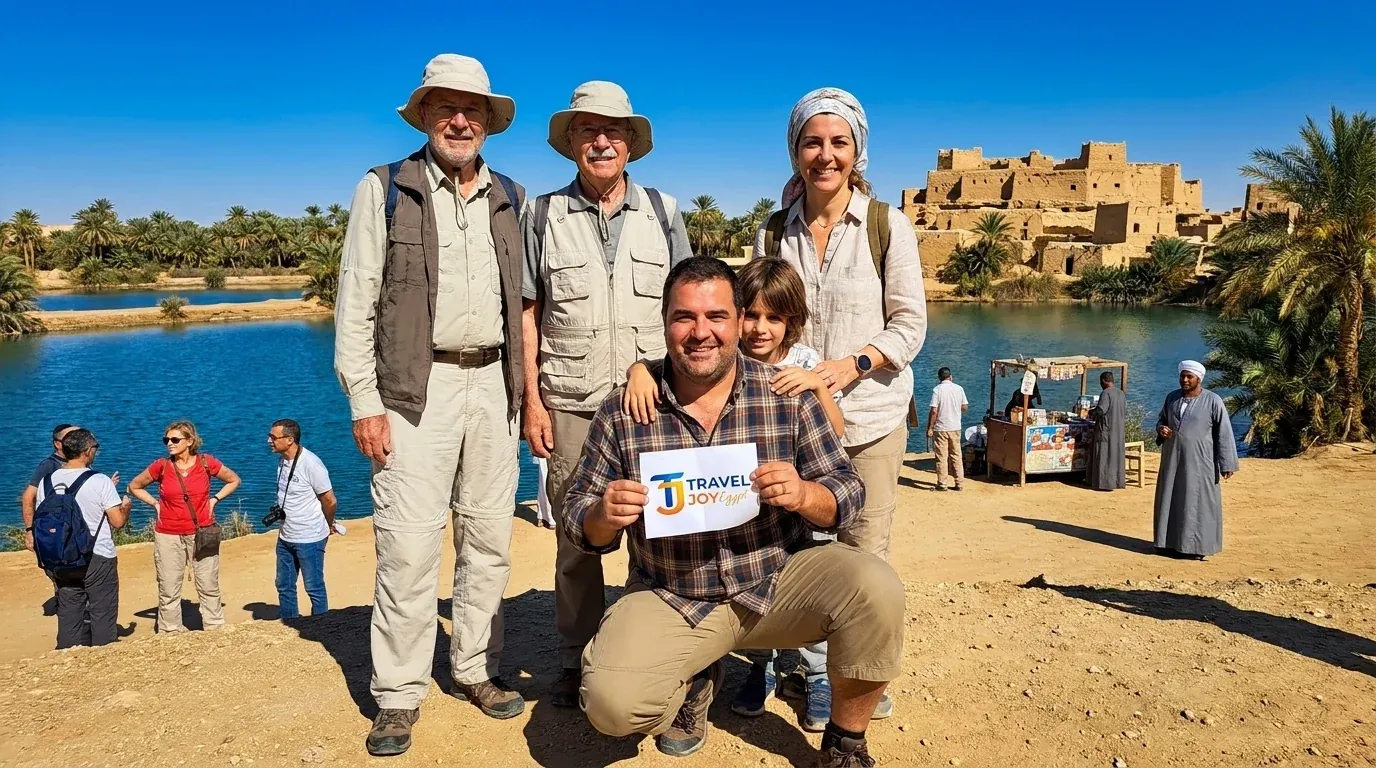 Viajeros en Siwa Oasis – Egipto y Turquía Gran Tour: Pirámides, Siwa y Gobeklitepe
