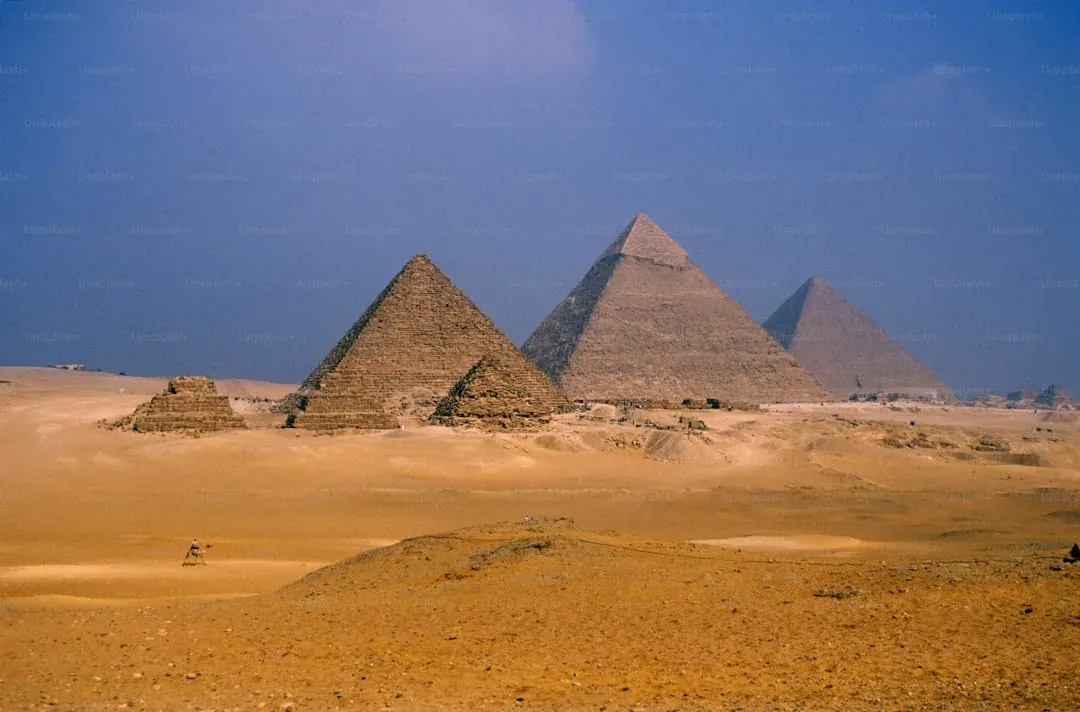 Pyramids of Giza, Cairo – Tour de Natal e Ano Novo no Egito