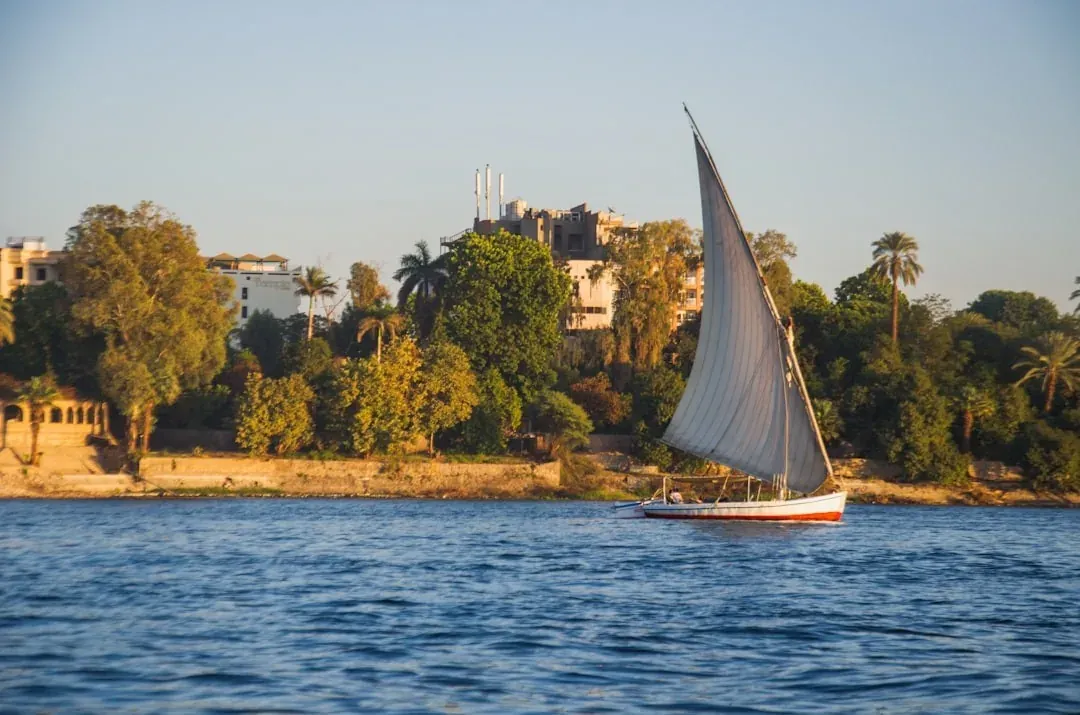 Nile cruise between Luxor and Aswan – 15 Days Egypt & Jordan Tours, Káhira, plavba po Nilu, Dahab