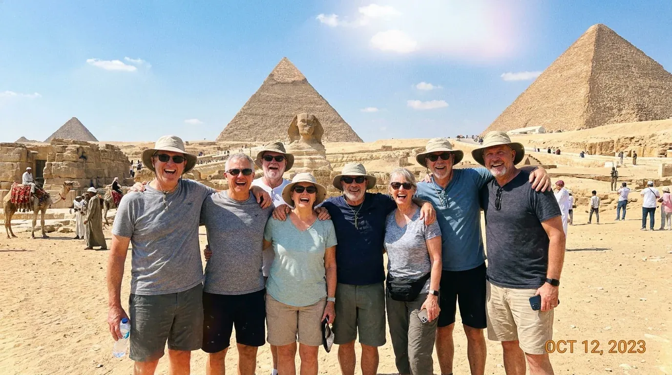 Cestovatelé u Pyramids of Giza, Cairo – 20denní Velký okruh Egyptem, Jordánskem a Tureckem