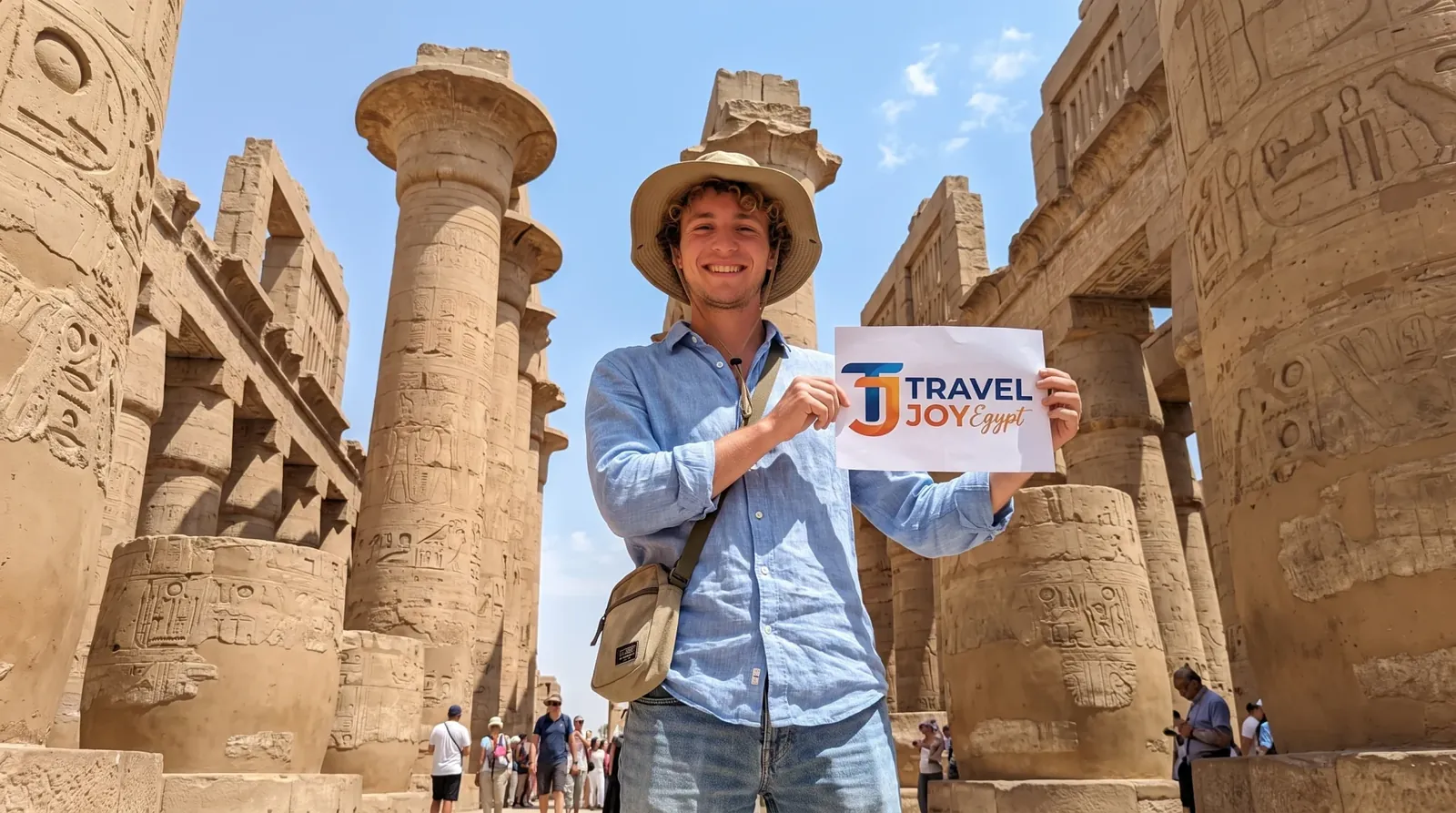 Reisende bei Karnak Temple, Luxor – 5-tägiges Tourpaket für Kairo und Luxor