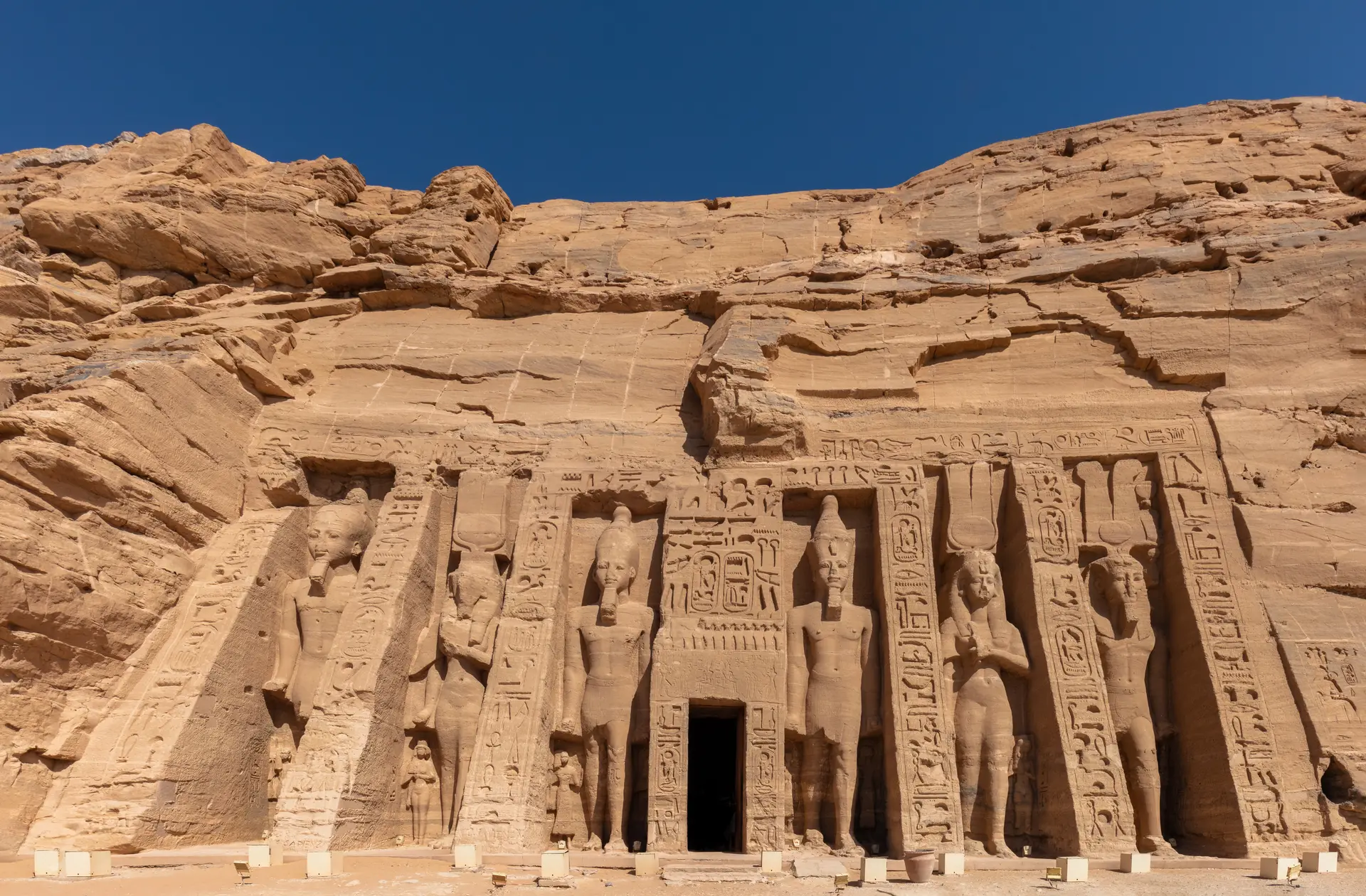 Makadi Bay to Aswan & Abu Simbel Tour — photo 2