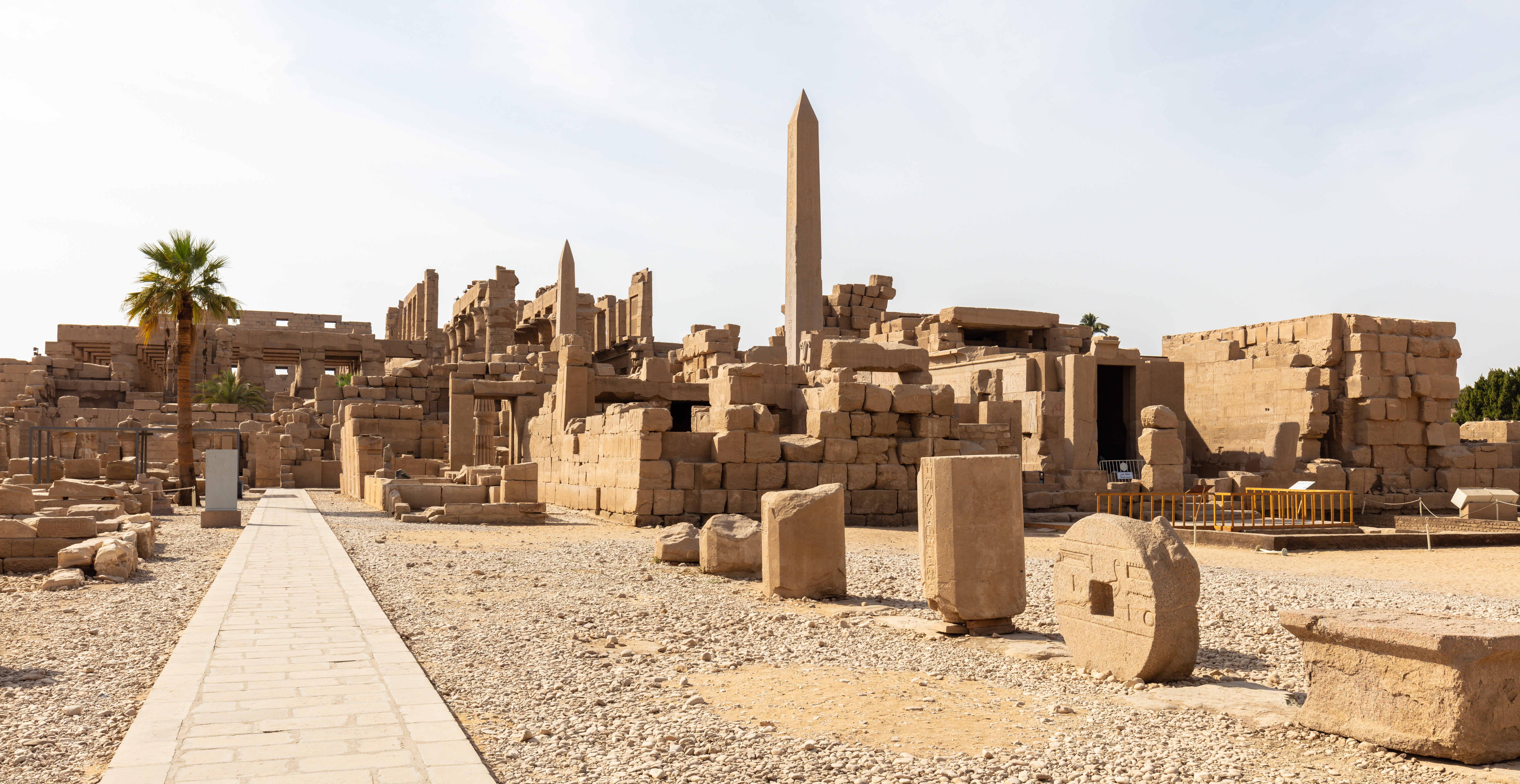 patio del templo de Karnak
