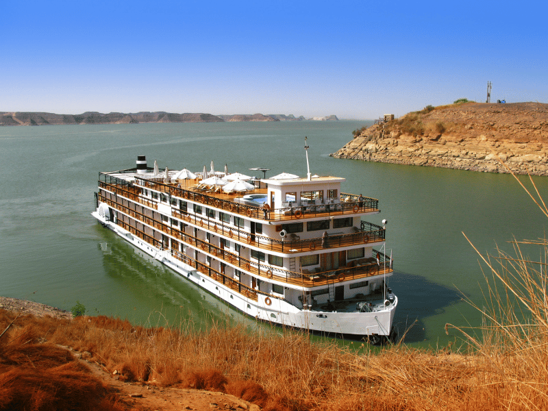 nile cruise lake nasser abu simbel aswan