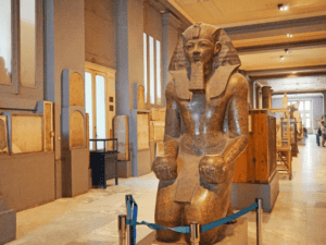 visit Egyptian Museum in cairo