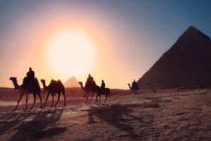 must-visit attractions in Cairo
